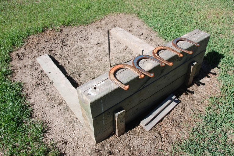 Horseshoes at Heritage Lake